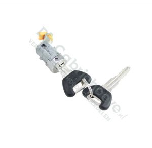 MX5 Serrure cylindrique porte gauche